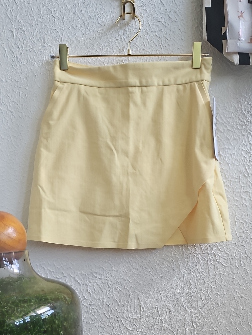 NWT Rhone Birdie Wrap Skort Sz 2 In Yellow Dawn